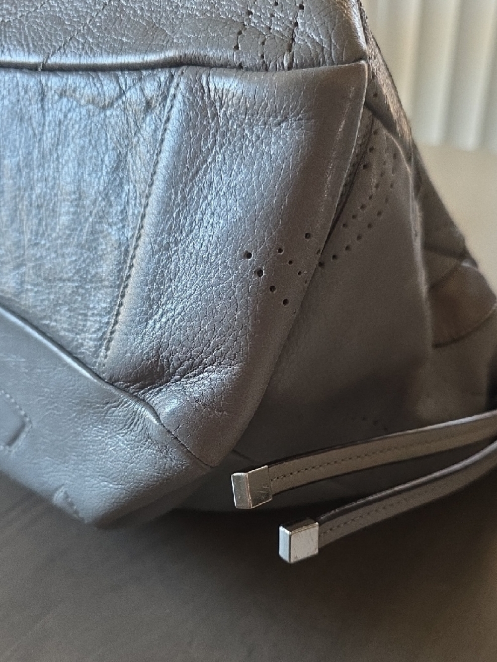 EUC Coach Gray Leather Tote w/ Signature "C" Appliqué - Picture 6 of 10